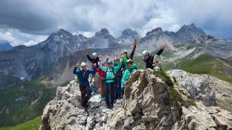 Jugend auf dem Gipfel 