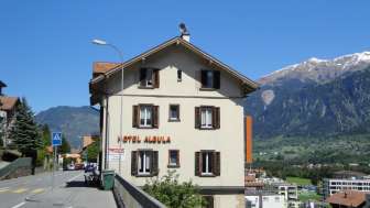 Das Hotel Restaurant Albula in Thusis im Sommer