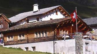 Die Pension Edelweiss in Juf im Winter