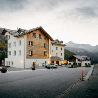 Das Hotel Capetta im Herbst